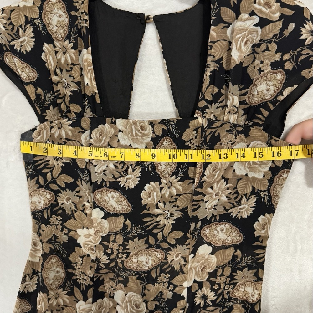 Karin Stevens Black and Cream Floral Maxi Dress - Picture 10 of 15
